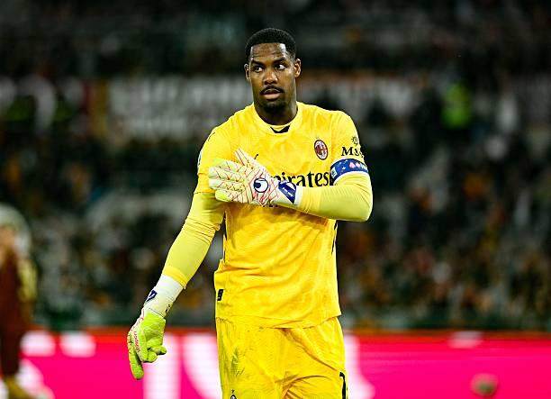 v站-【观察】一无所有的AC米兰，耻辱落幕的失败赛季