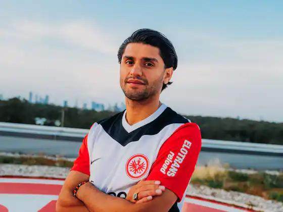 v体育-德甲关窗日：莱比锡RB一进一出 多特放走阿莱