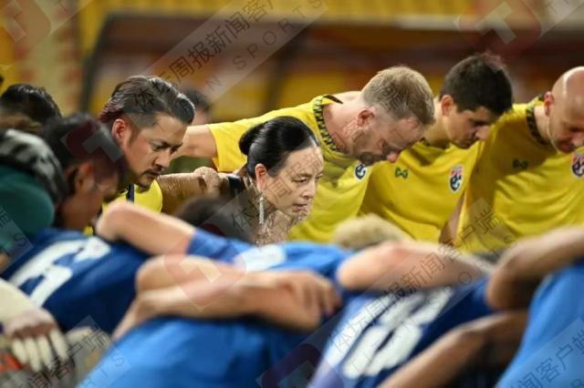 v体育-泰国美女领队开出300万赢球奖 国足36强赛无奖金