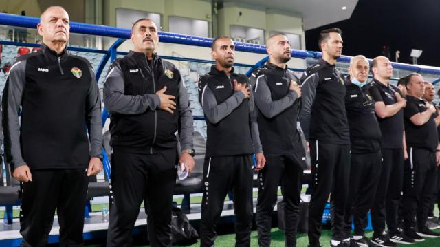 v站-亚洲杯西亚双雄突然换帅 合同期满不再续约