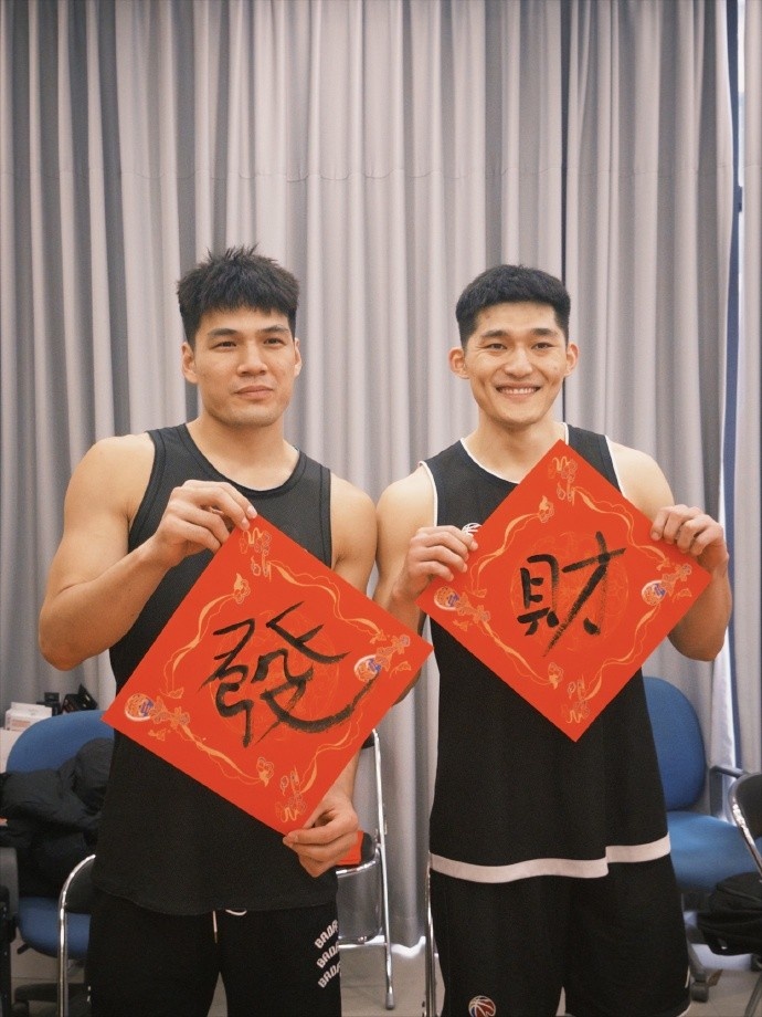 v站-广州龙狮新年花絮剧透第二弹 新年的脚步越来越近啦