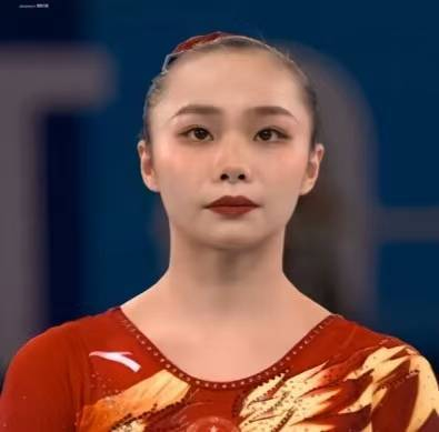 v站-体操女神芦玉菲：比刘璇还美，25岁悄然成妈妈，孩子父亲竟是他！|全运会|亚运会|运动员|赛场|粉丝_新浪体育_新浪新闻